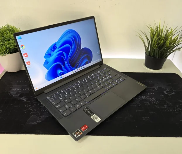 Laptop Lenovo Yoga Slim 7 Ryzen 5/8GB/256GB/FHD IPS